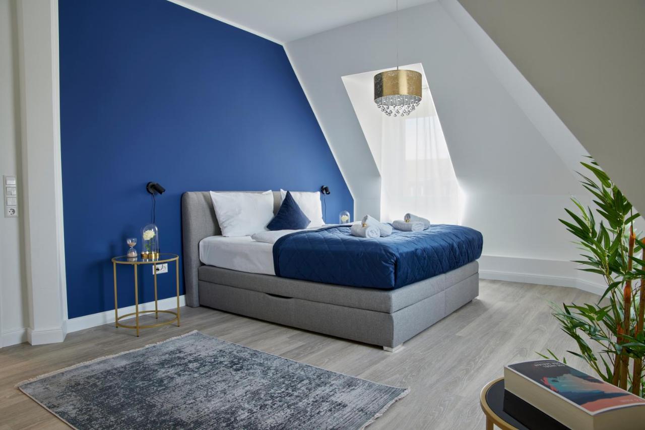 Schlossberg Residences - Xxl-Design-Apartment Mit Schlossblick Fuer Bis Zu 12 Personen Schwetzingen Exterior photo